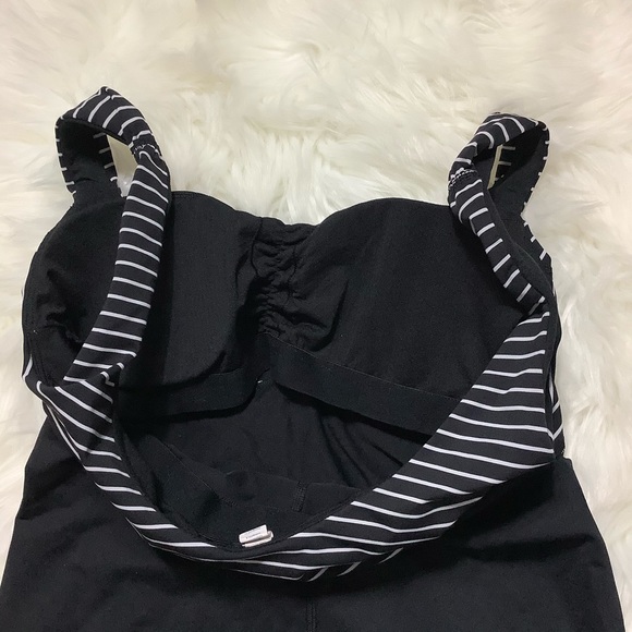 Lululemon Aria Tank II Parallel Stripe Black White / Black Size 8 Built In Bra - Picture 4 of 11